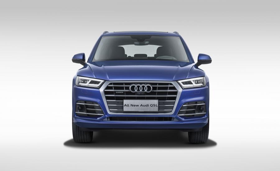  Audi Q5L 45 TFSI Quattro S-Line 2018 года  (CN) (фото 14 из 18)